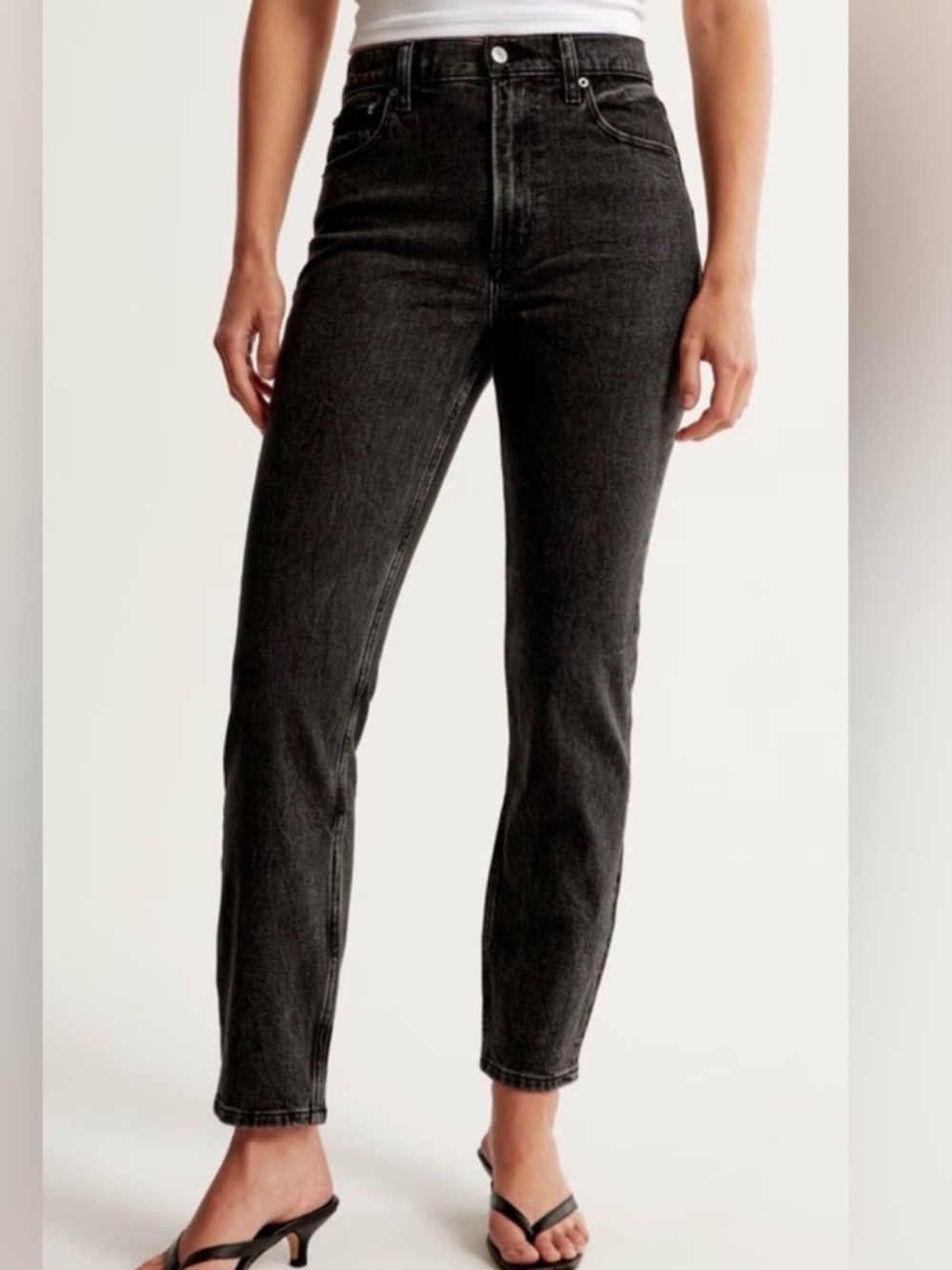 Abercrombie and Fitch The Mom High Rise Black Jeans Women’s 24/00
